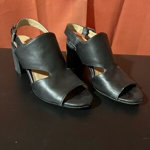 Naturalizer heeled sandals Sz 8